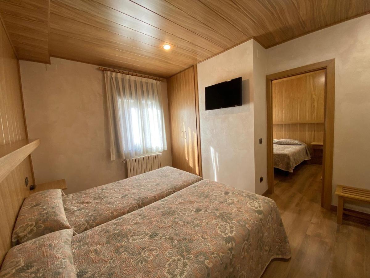 Hotel Sant Antoni Ribes De Freser Exterior photo